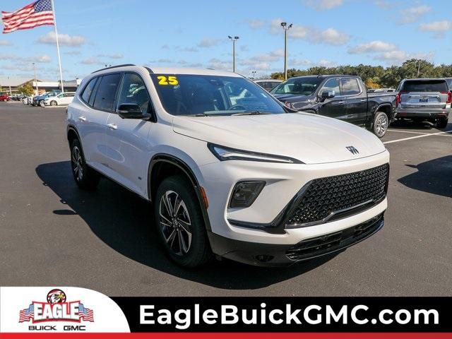 2025 Buick Enclave Vehicle Photo in HOMOSASSA, FL 34448-1461