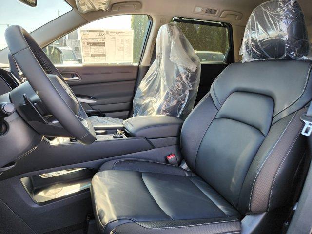 2025 Nissan Pathfinder Vehicle Photo in Ardmore, PA 19003