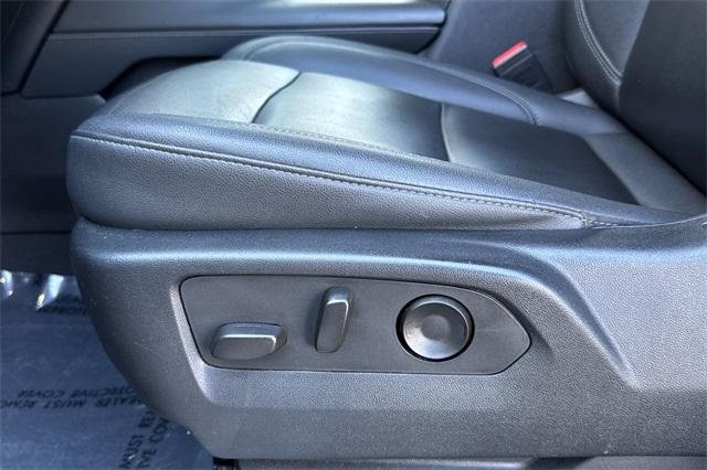 2023 Chevrolet Suburban Vehicle Photo in ELK GROVE, CA 95757-8703