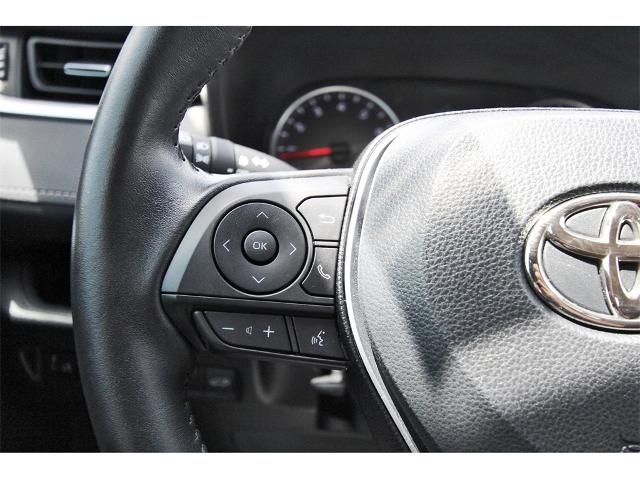 2019 Toyota RAV4 Vehicle Photo in ROSENBERG, TX 77471-5675
