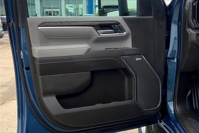 2024 GMC Sierra 3500 HD Vehicle Photo in TOPEKA, KS 66609-0000