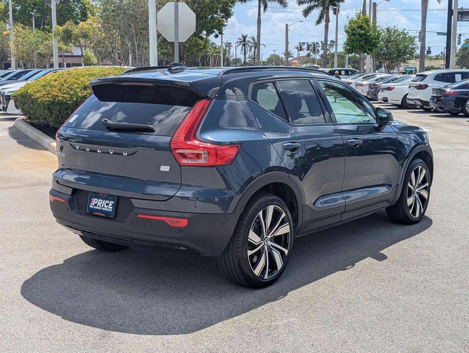 2022 Volvo XC40 Recharge Pure Electric Vehicle Photo in Delray Beach, FL 33444