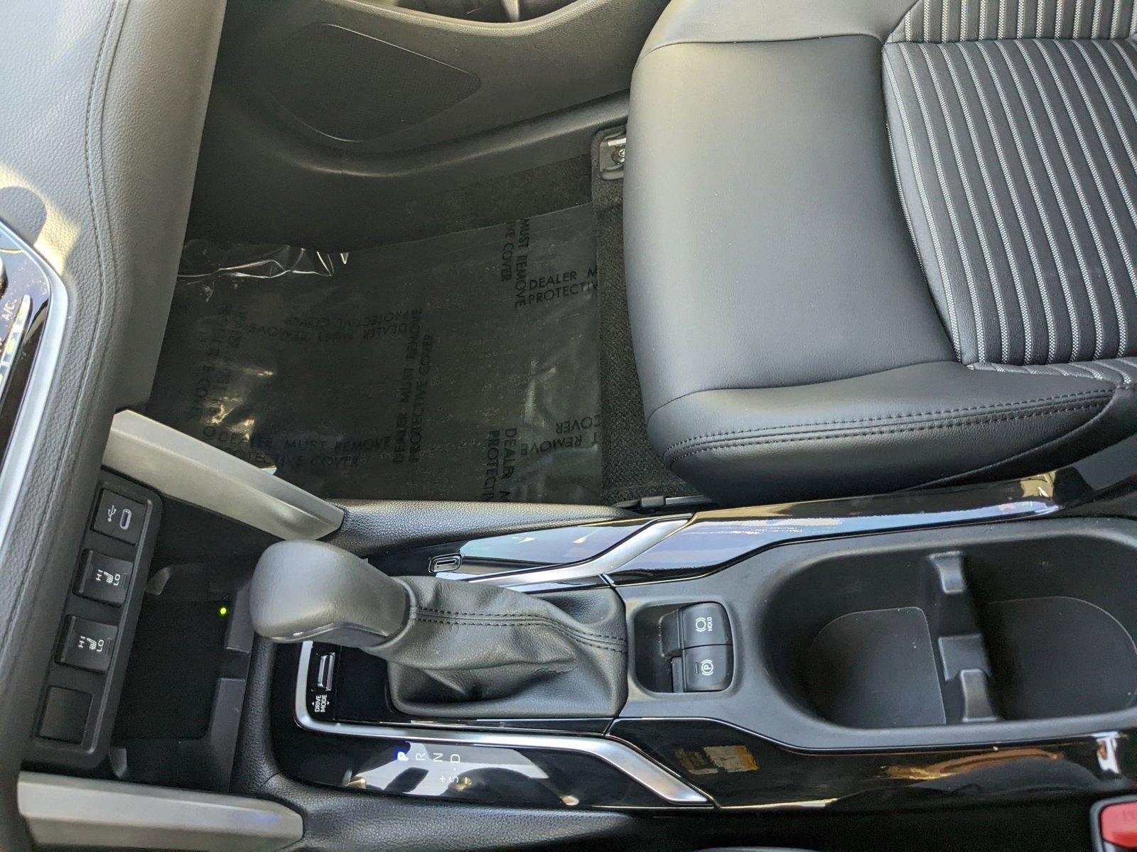 2024 Toyota Corolla Cross Vehicle Photo in Davie, FL 33331
