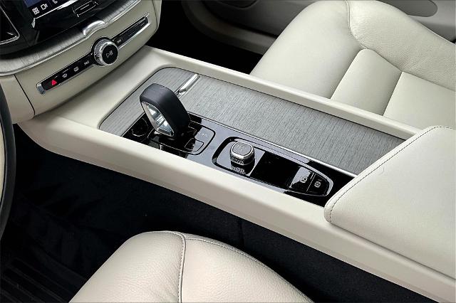 2023 Volvo XC60 Vehicle Photo in Grapevine, TX 76051