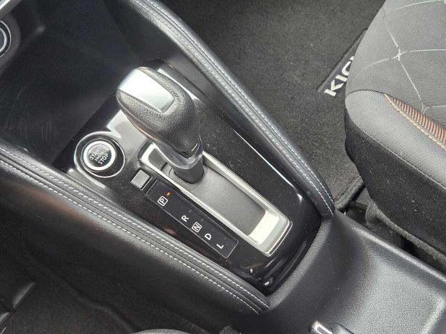 2020 Nissan Kicks Vehicle Photo in DENTON, TX 76210-9321
