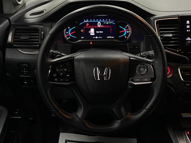 2022 Honda Pilot Vehicle Photo in Appleton, WI 54913