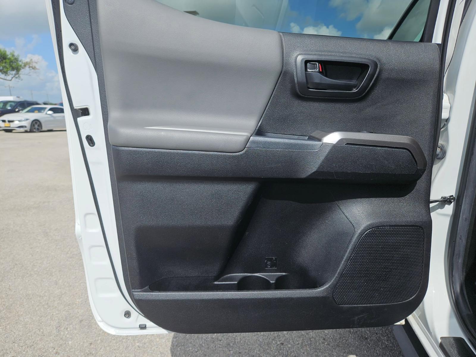 2023 Toyota Tacoma 4WD Vehicle Photo in Seguin, TX 78155