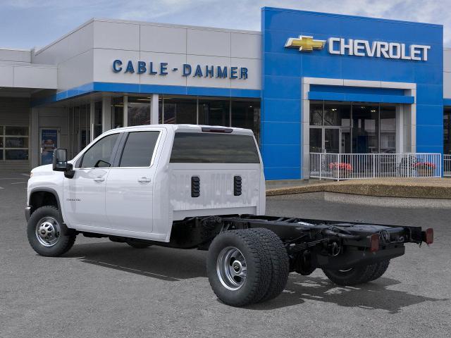 2025 Chevrolet Silverado 3500 HD Chassis Cab Vehicle Photo in INDEPENDENCE, MO 64055-1314