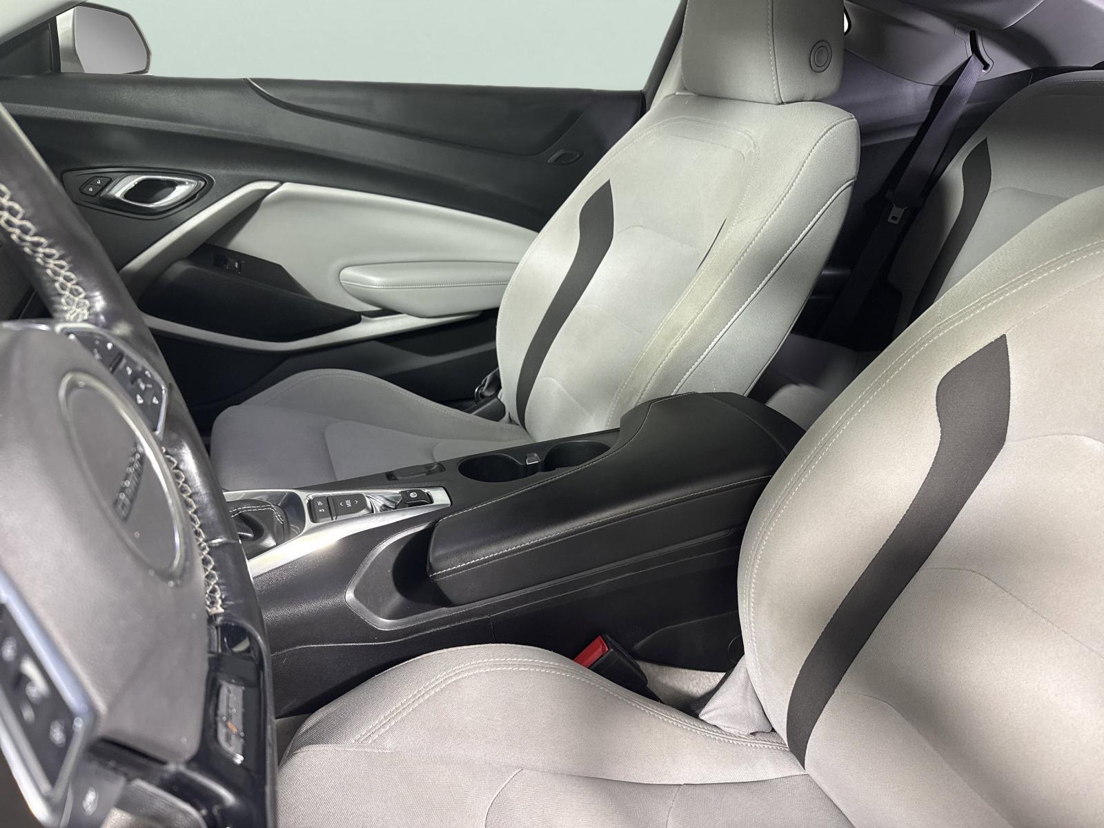 2017 Chevrolet Camaro Vehicle Photo in GEORGETOWN, TX 78626-7508