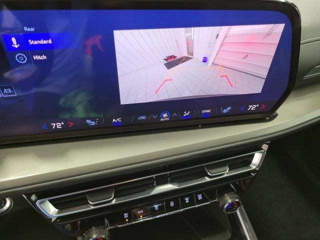 2025 Chevrolet Traverse Vehicle Photo in APPLETON, WI 54914-4656