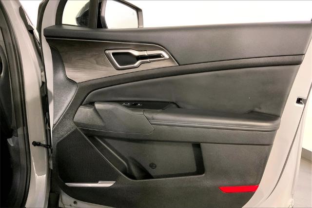 2023 Kia Sportage Vehicle Photo in Lees Summit, MO 64086