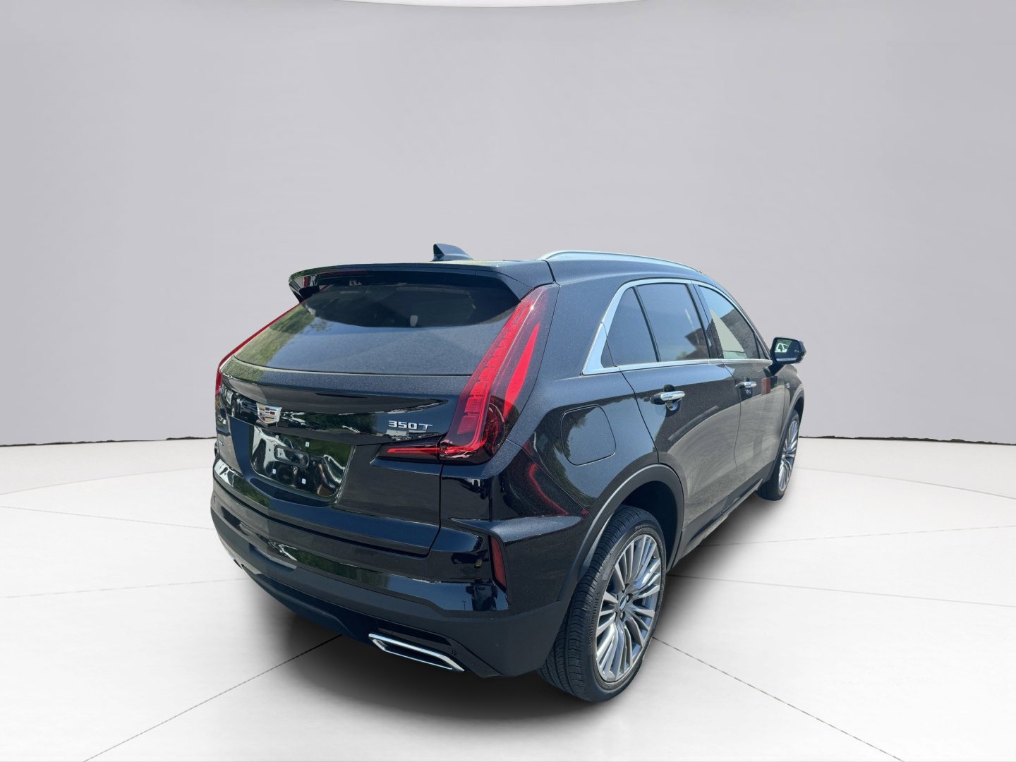 2024 Cadillac XT4 Vehicle Photo in LEOMINSTER, MA 01453-2952