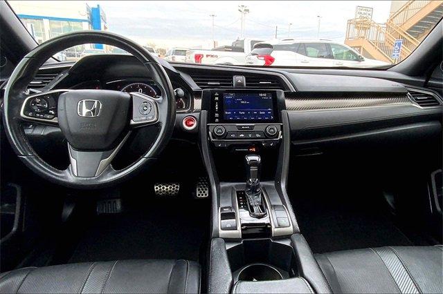 2018 Honda CIVIC Vehicle Photo in TOPEKA, KS 66609-0000