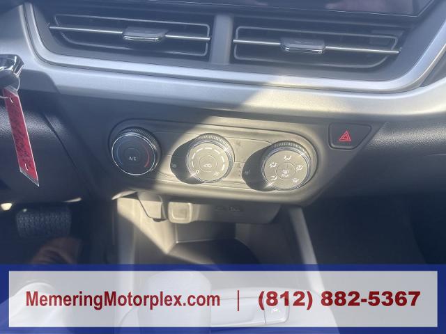 2025 Chevrolet Trax Vehicle Photo in VINCENNES, IN 47591-5519