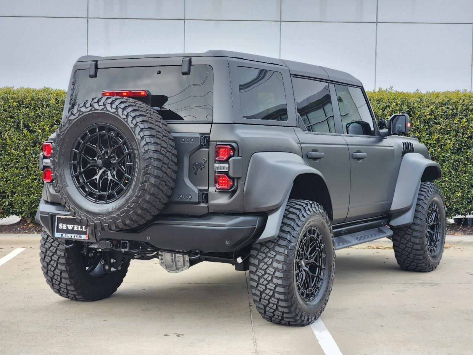 2024 Ford Bronco Vehicle Photo in MCKINNEY, TX 75070