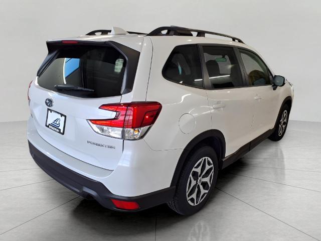 2022 Subaru Forester Vehicle Photo in Oshkosh, WI 54904