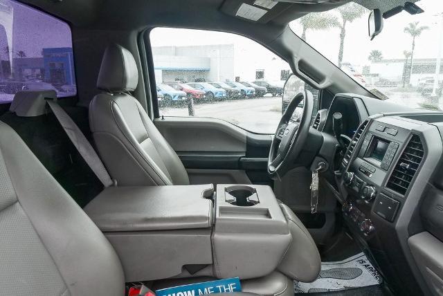 2019 Ford Super Duty F-350 SRW Vehicle Photo in VENTURA, CA 93003-8585