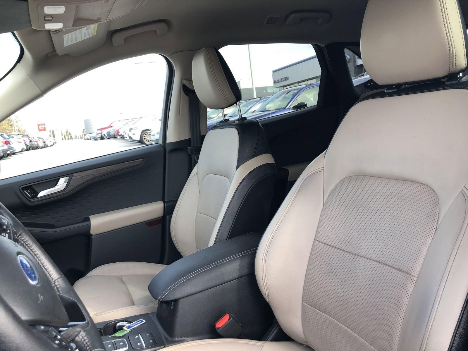 2020 Ford Escape Vehicle Photo in Mechanicsburg, PA 17050