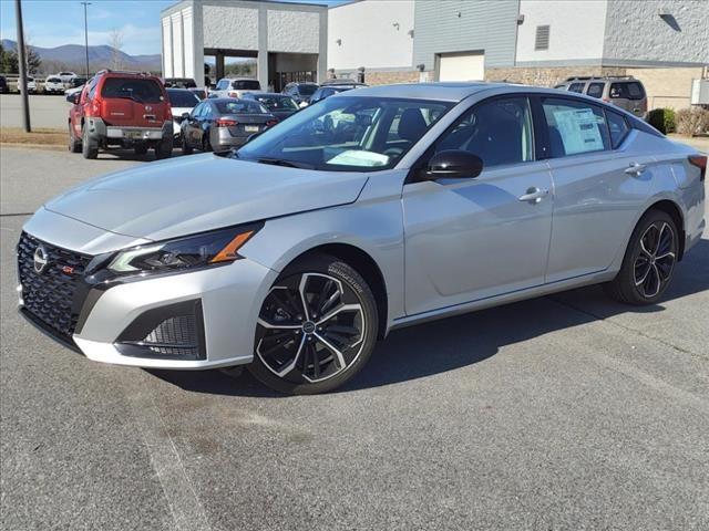 Used 2024 Nissan Altima SR with VIN 1N4BL4CW8RN395946 for sale in Boone, NC