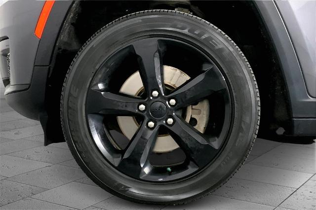 2023 Jeep Grand Cherokee L Vehicle Photo in Lees Summit, MO 64086