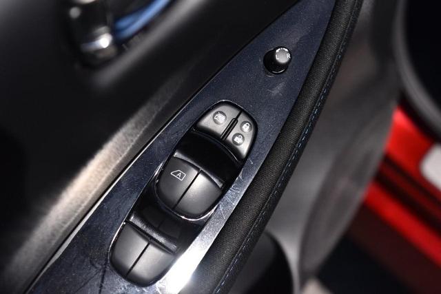 2024 Nissan LEAF Vehicle Photo in Ballwin, MO 63011