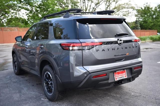 2025 Nissan Pathfinder Vehicle Photo in Ballwin, MO 63011
