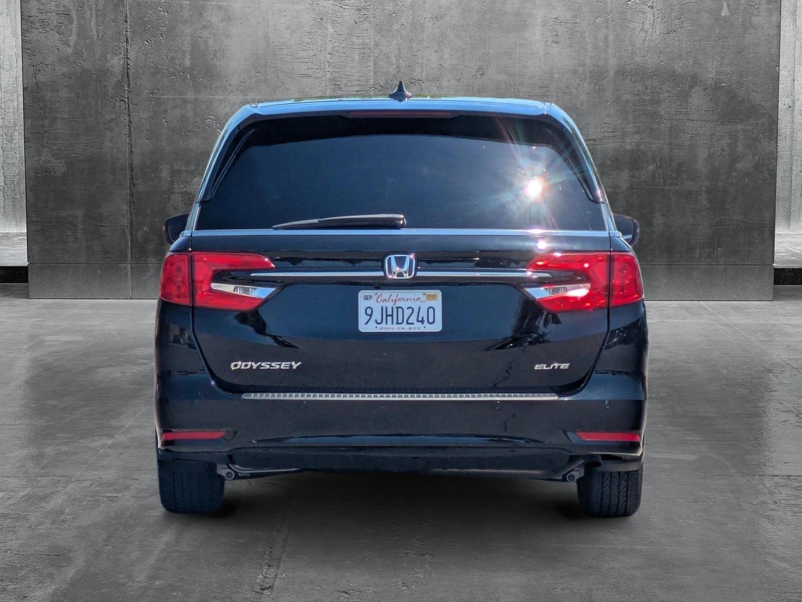 2024 Honda Odyssey Vehicle Photo in Valencia, CA 91355-1794