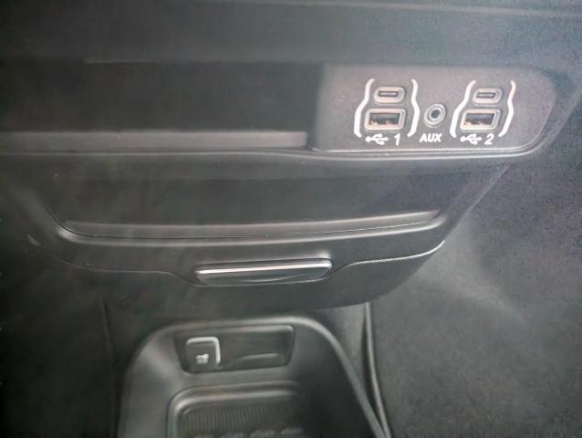2025 Chrysler Pacifica Vehicle Photo in Oshkosh, WI 54901