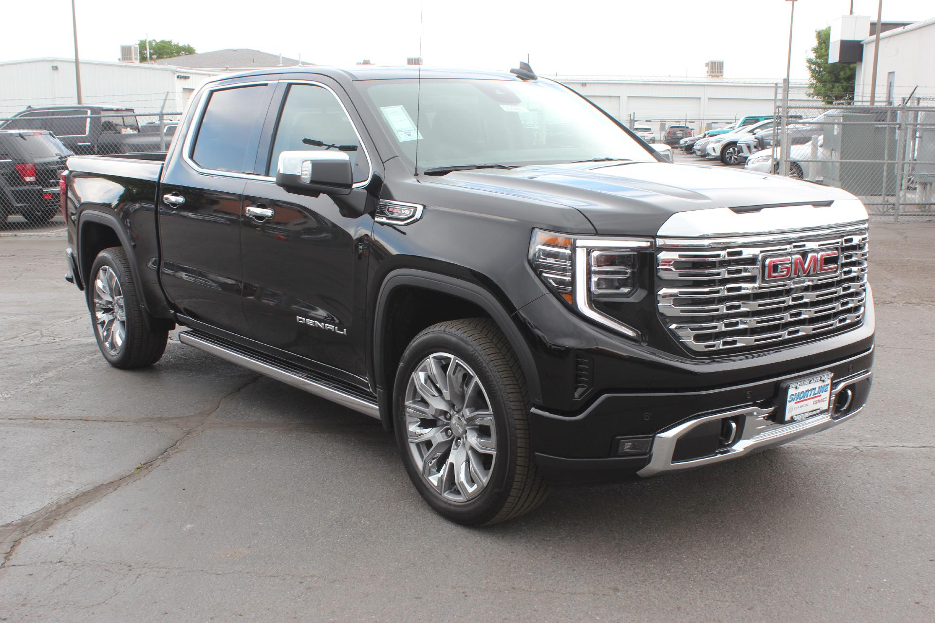 2025 GMC Sierra 1500 Vehicle Photo in AURORA, CO 80012-4011