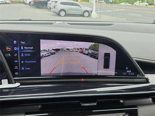2024 Cadillac Escalade ESV Vehicle Photo in ALLENTOWN, PA 18103-7399