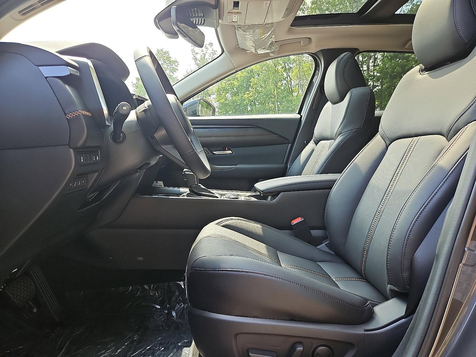 2025 Mazda CX-50 Hybrid Vehicle Photo in Trevose, PA 19053