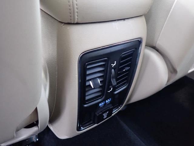 2021 Jeep Grand Cherokee Vehicle Photo in ZELIENOPLE, PA 16063-2910