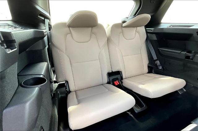 2025 Volvo XC90 Vehicle Photo in Grapevine, TX 76051