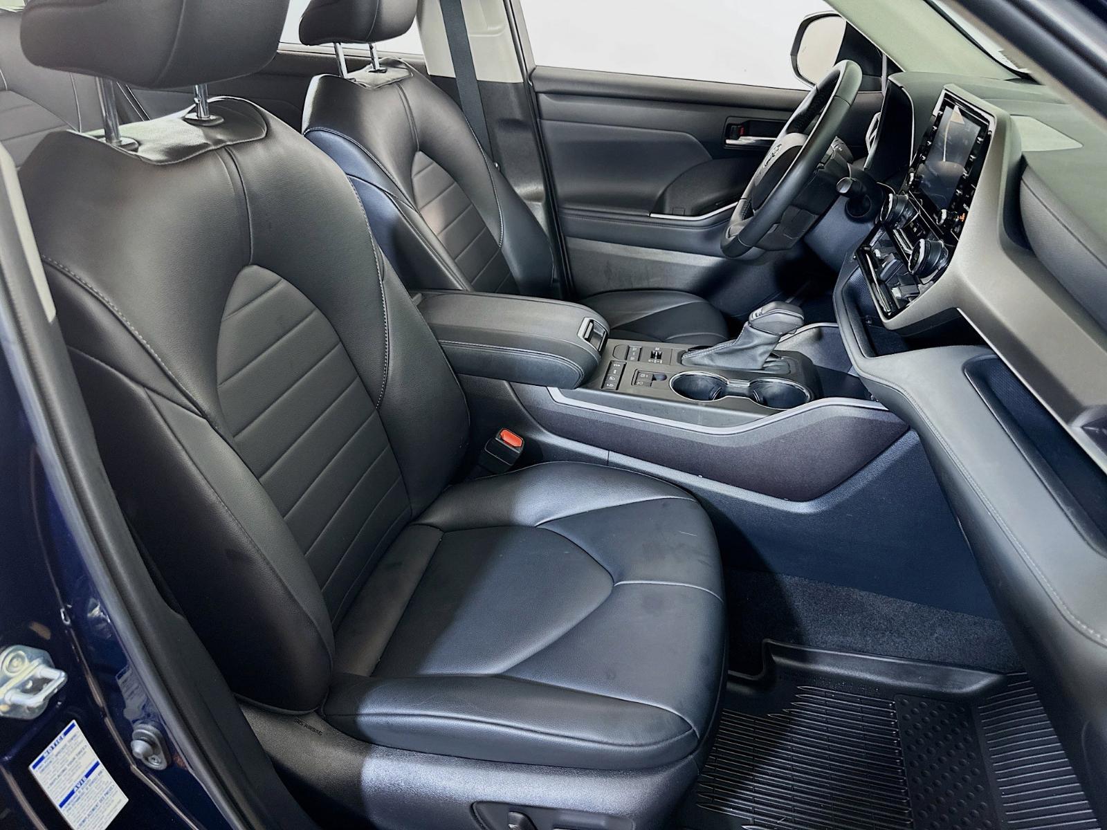 2022 Toyota Highlander Vehicle Photo in Langhorne, PA 19047