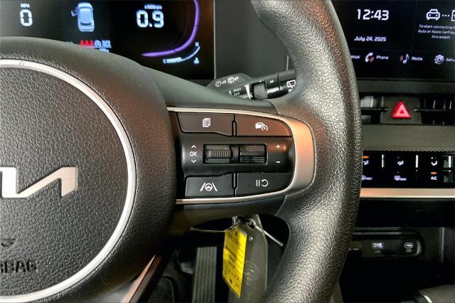 2024 Kia Sportage Vehicle Photo in Lees Summit, MO 64086
