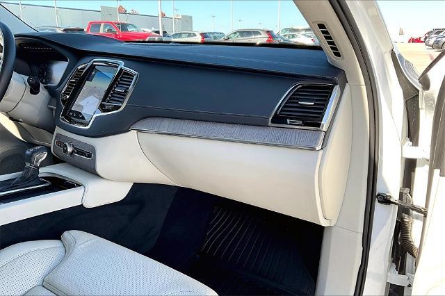 2022 Volvo XC90 Vehicle Photo in Grapevine, TX 76051