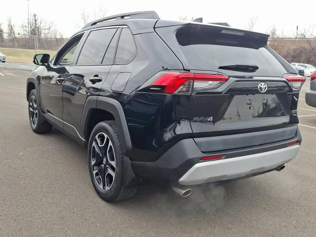 2019 Toyota RAV4 Vehicle Photo in TREVOSE, PA 19053-4984