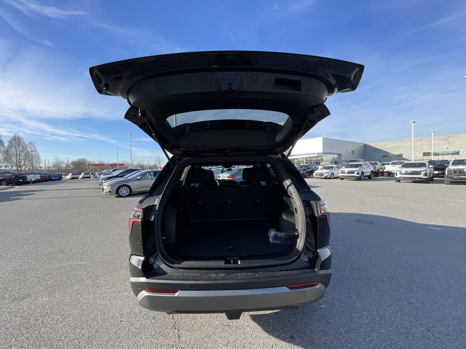 2025 Chevrolet Equinox Vehicle Photo in BENTONVILLE, AR 72712-4322