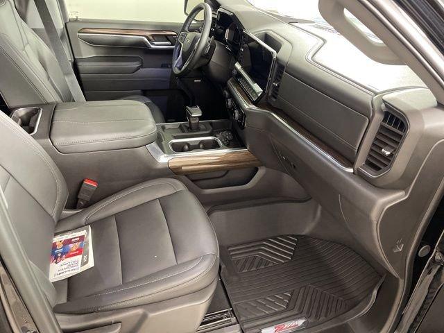 2024 Chevrolet Silverado 1500 Vehicle Photo in PHOENIX, AZ 85014-3381