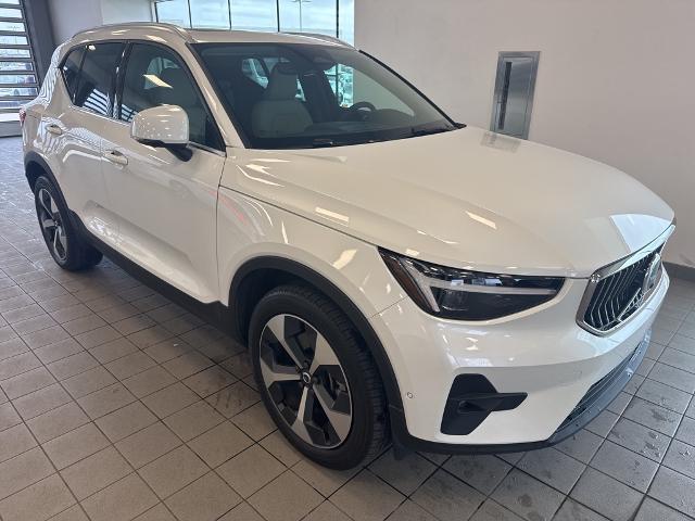 2025 Volvo XC40 Vehicle Photo in Grapevine, TX 76051