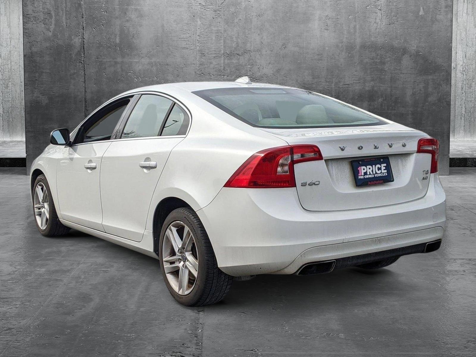 2015 Volvo S60 Vehicle Photo in Cockeysville, MD 21030