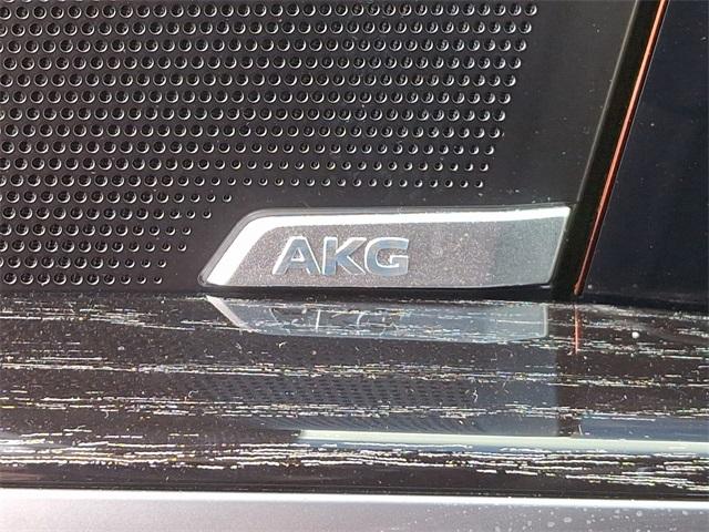 2025 Cadillac ESCALADE IQ Vehicle Photo in ALLENTOWN, PA 18103-7399
