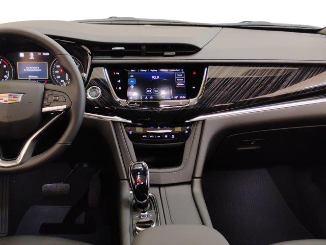 2025 Cadillac XT6 Vehicle Photo in PINEVILLE, NC 28134-8495