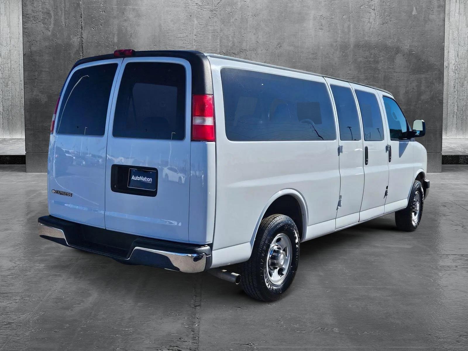 2017 Chevrolet Express Passenger Vehicle Photo in GILBERT, AZ 85297-0446