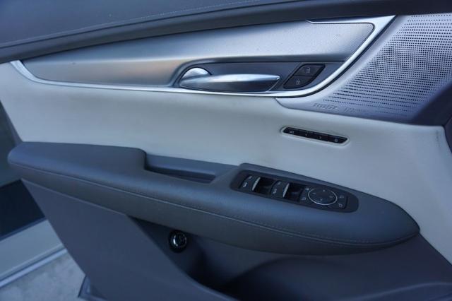 2021 Cadillac XT5 Vehicle Photo in FAIRMONT, WV 26554-2318