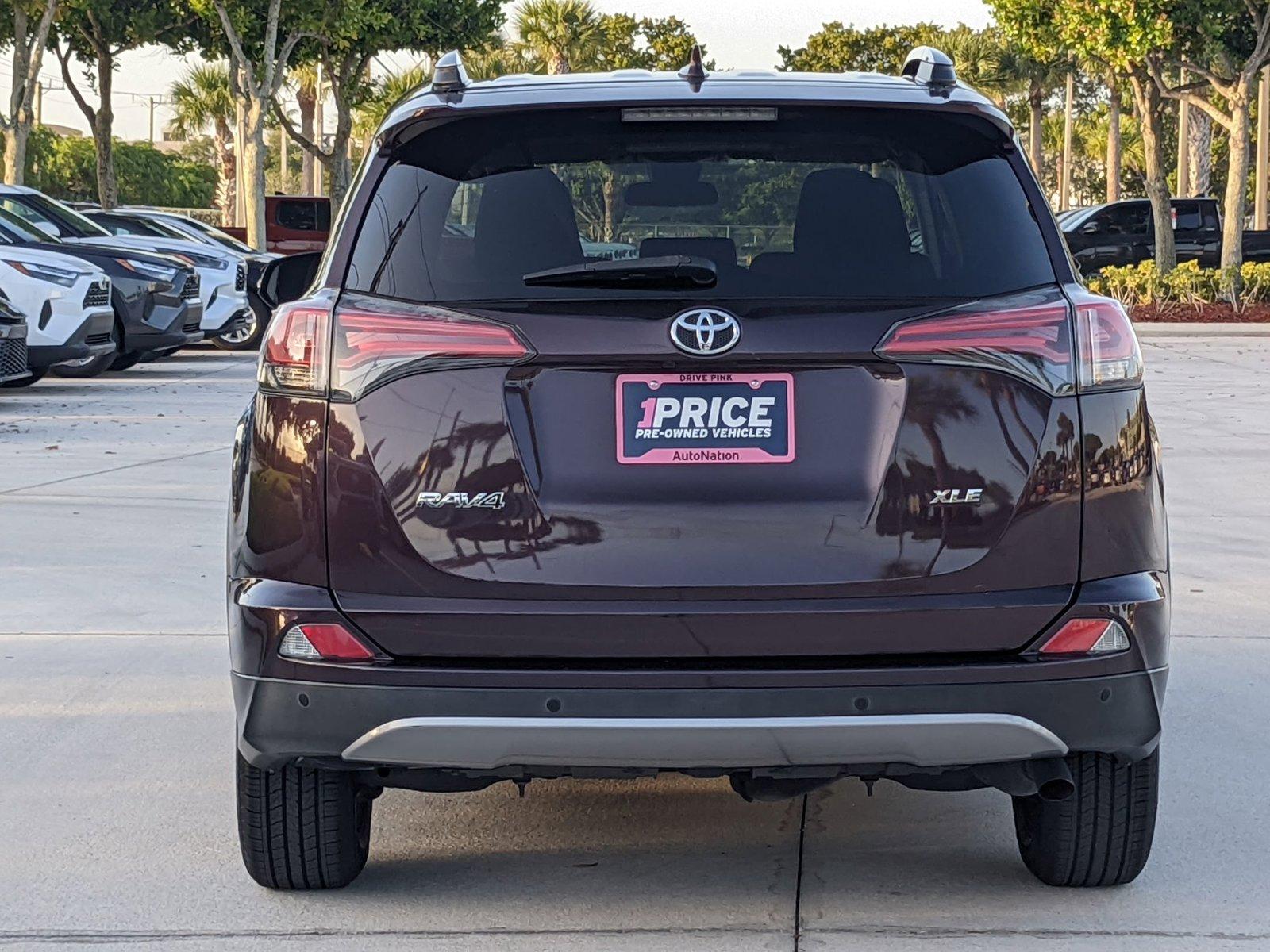2017 Toyota RAV4 Vehicle Photo in Davie, FL 33331