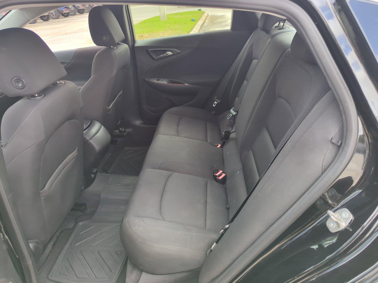 2019 Chevrolet Malibu Vehicle Photo in Pembroke Pines, FL 33027