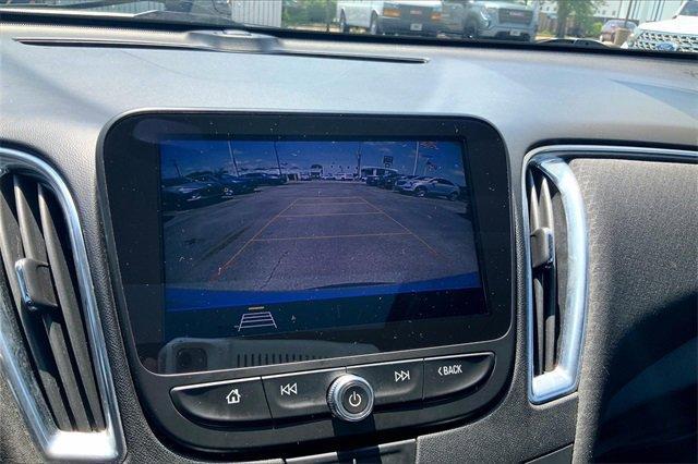 2020 Chevrolet Malibu Vehicle Photo in INDEPENDENCE, MO 64055-1377