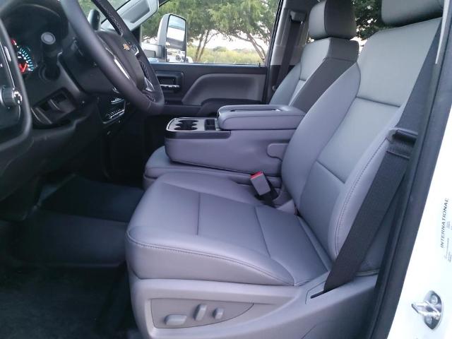 2024 Chevrolet Silverado Chassis Cab Vehicle Photo in Denton, TX 76205