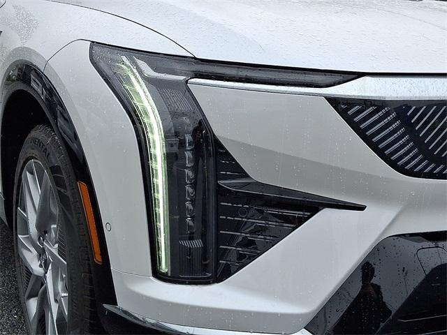 2025 Cadillac OPTIQ Vehicle Photo in ALLENTOWN, PA 18103-7399